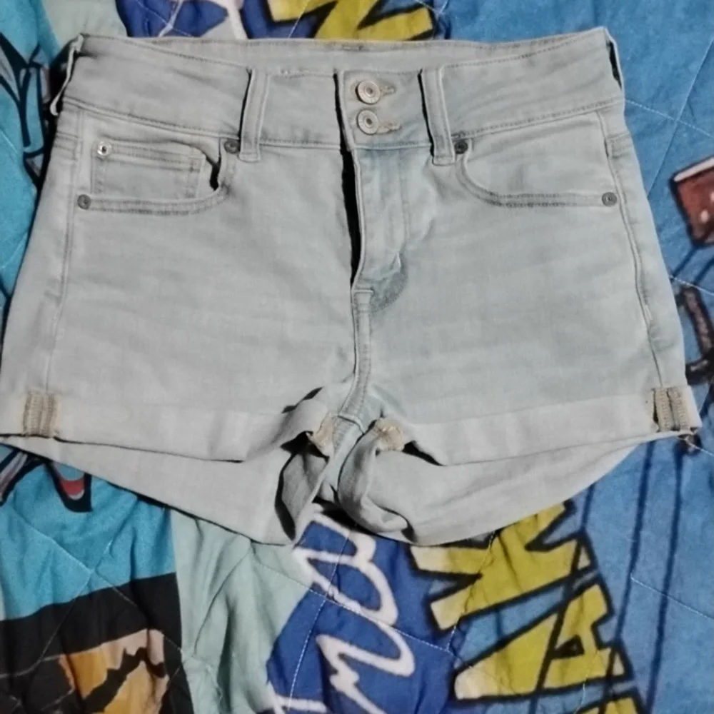 Pair Of American Eagle Ladies Shorts - Picture 2 of 4